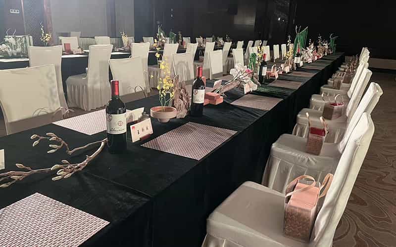 廣告物料制作會場布景舞臺搭建展位搭建舞臺燈光設(shè)備演藝音響高清LED屏